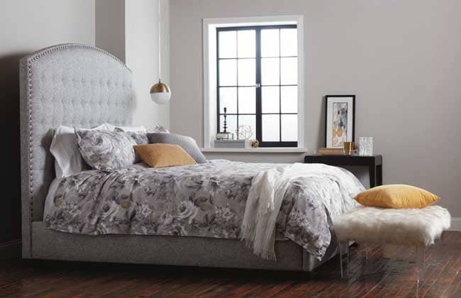 Pictured above is the King Platform with Crescent-Headboard, created with Twilight Program options.
